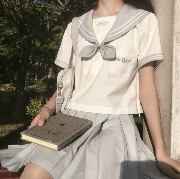 玫瑰园里的老少爷们儿